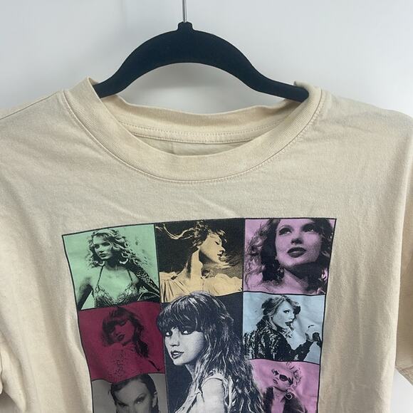 Taylor Swift The Eras Tour short sleeve concert T-shirt sz S - Picture 2 of 6